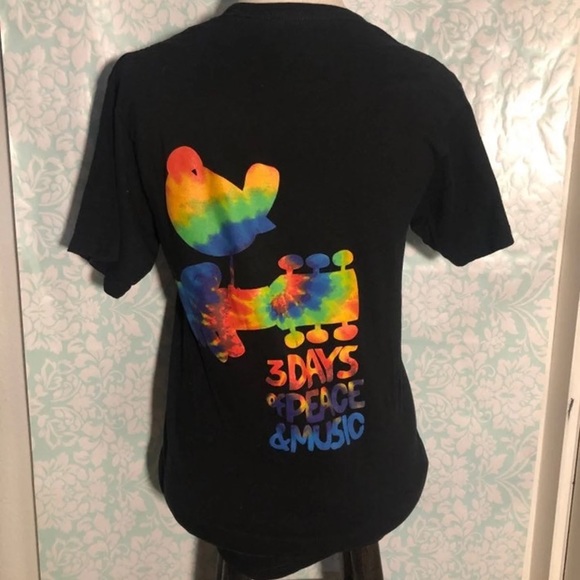 Woodstock 1969 Logo T-Shirt - Picture 3 of 5